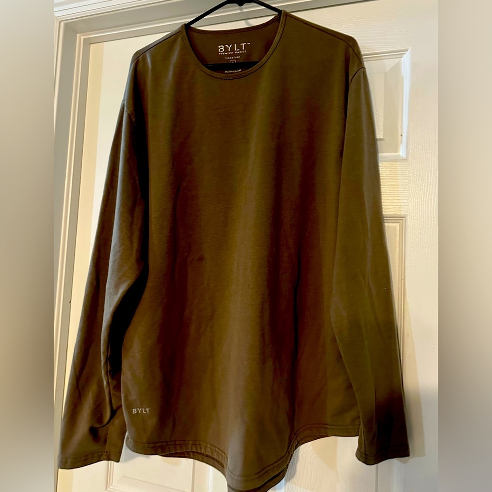Bylt, long sleeve shirt!